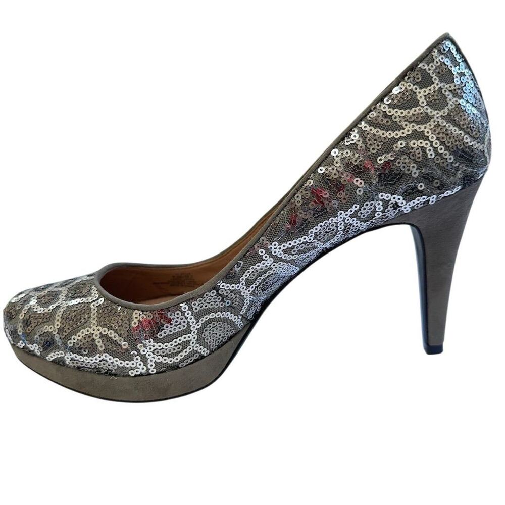 Vince Camuto Women's Silver Sequin Pumps Size 9.5 Party Heels - Picture 7 of 13